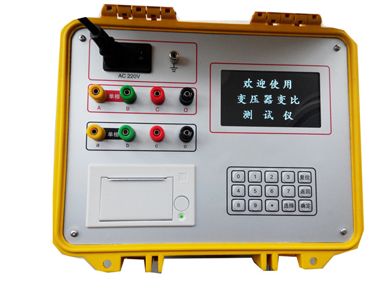 LCBZC-B變壓器變比測試儀，可以檢查變壓器的繞組、分接開關(guān)的狀況,判斷變壓器是否存在線圈短路、連接錯誤、匝間短路等缺陷，從而保證設(shè)備的安全使用。